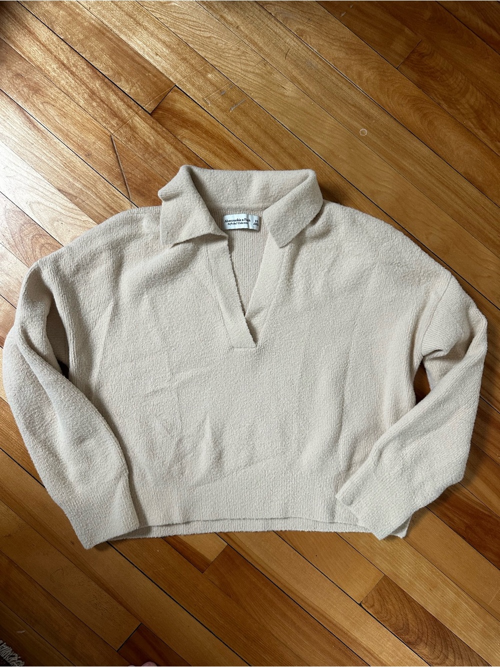 Cream/Butter Colour Cropped Collared V-Neck Pullover Sweater